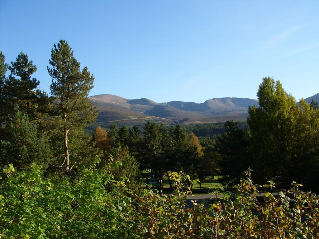 Cairngorm Lodge Youth Hostel Loch Morlich Buitenkant foto
